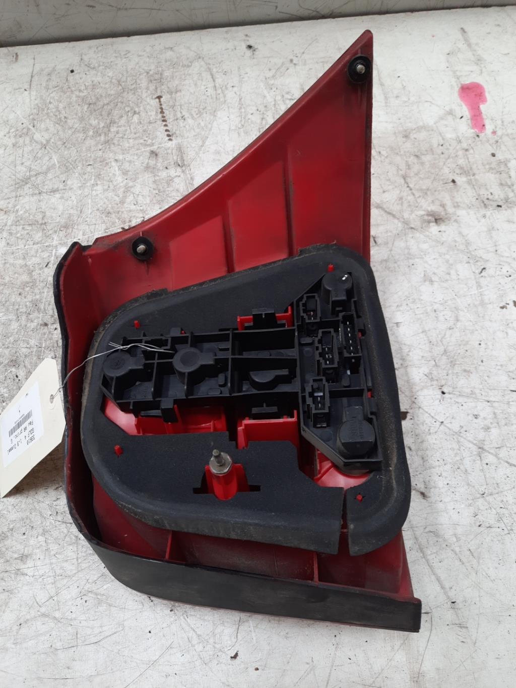 Fanale posteriore principale sinistro (luci) VOLKSWAGEN GOLF 4 Diésel - 1