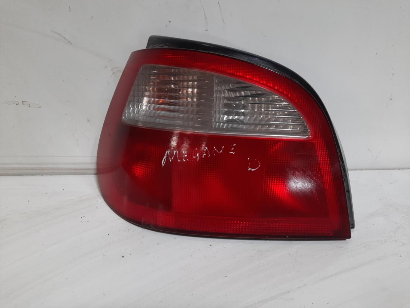 Fanale posteriore principale sinistro (luci) RENAULT MEGANE 1 PHASE 2 Gasolina - 1