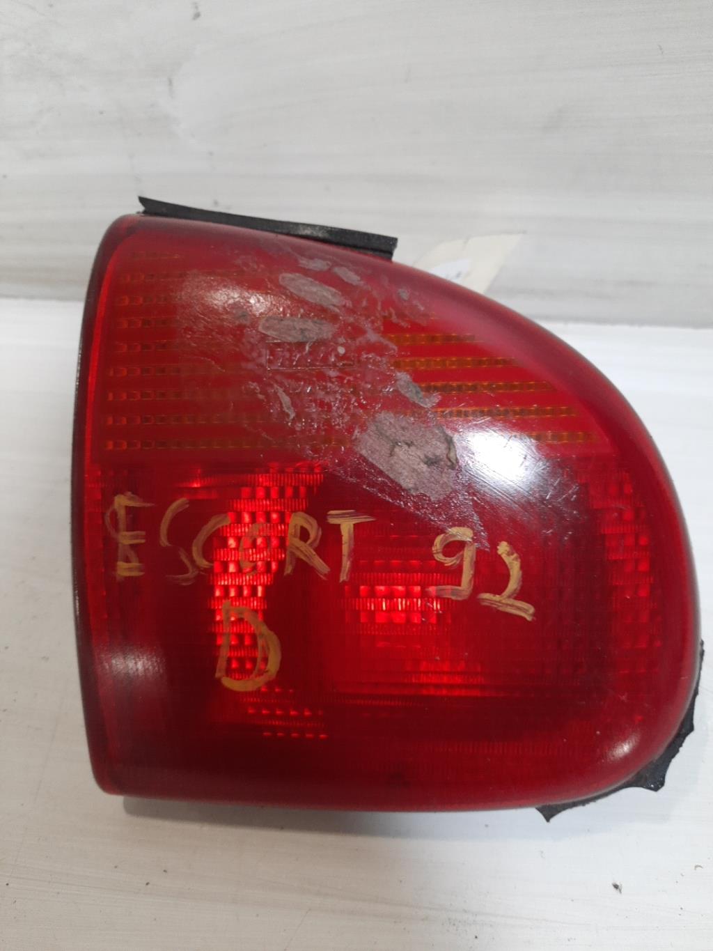 Gruppo ottico posteriore secondario destro (luci) FORD ESCORT 5 PHASE 2 Gasolina - 1