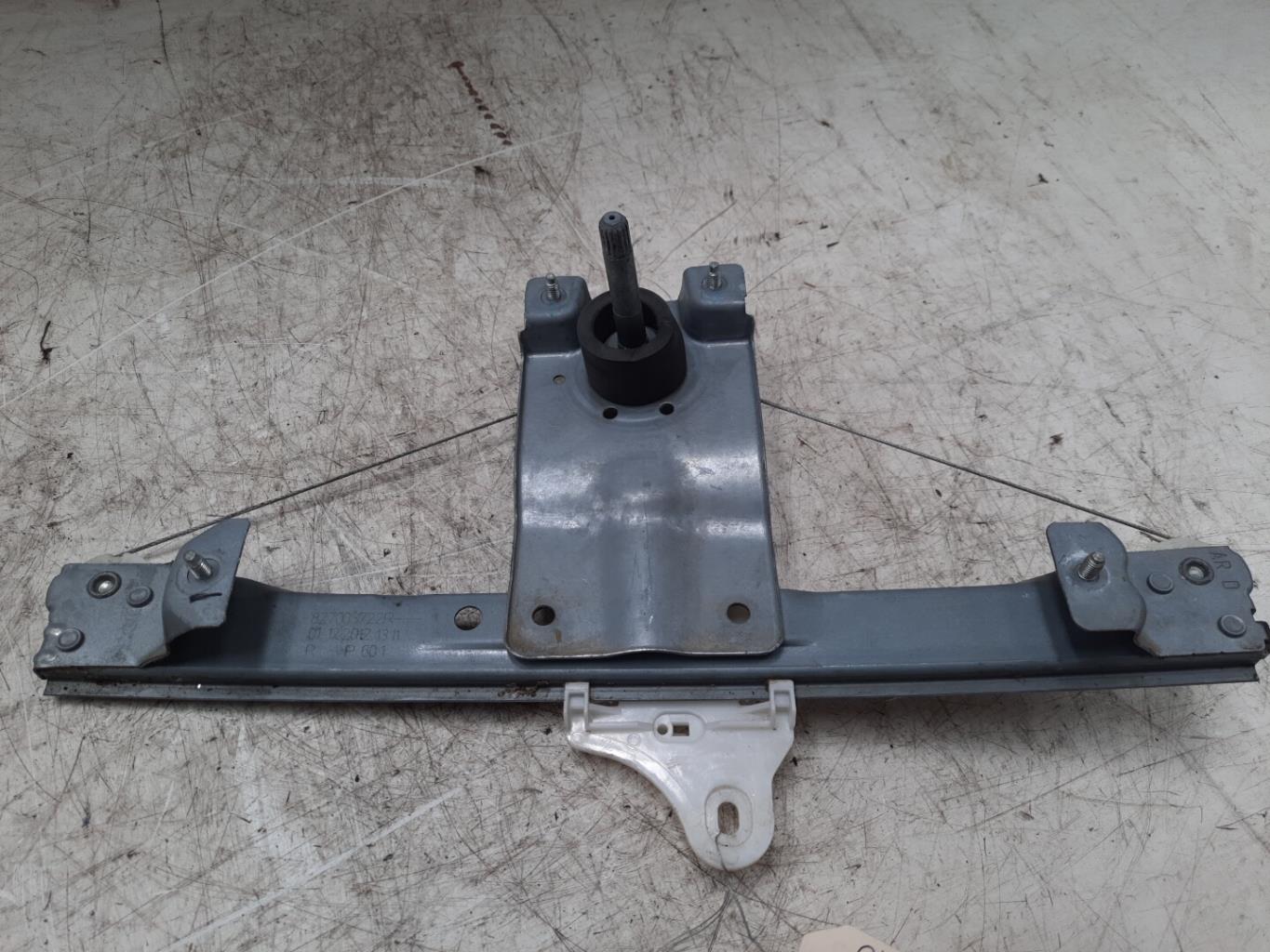 Alzacristalli manuale posteriore destro RENAULT CLIO 4 Diésel - 1