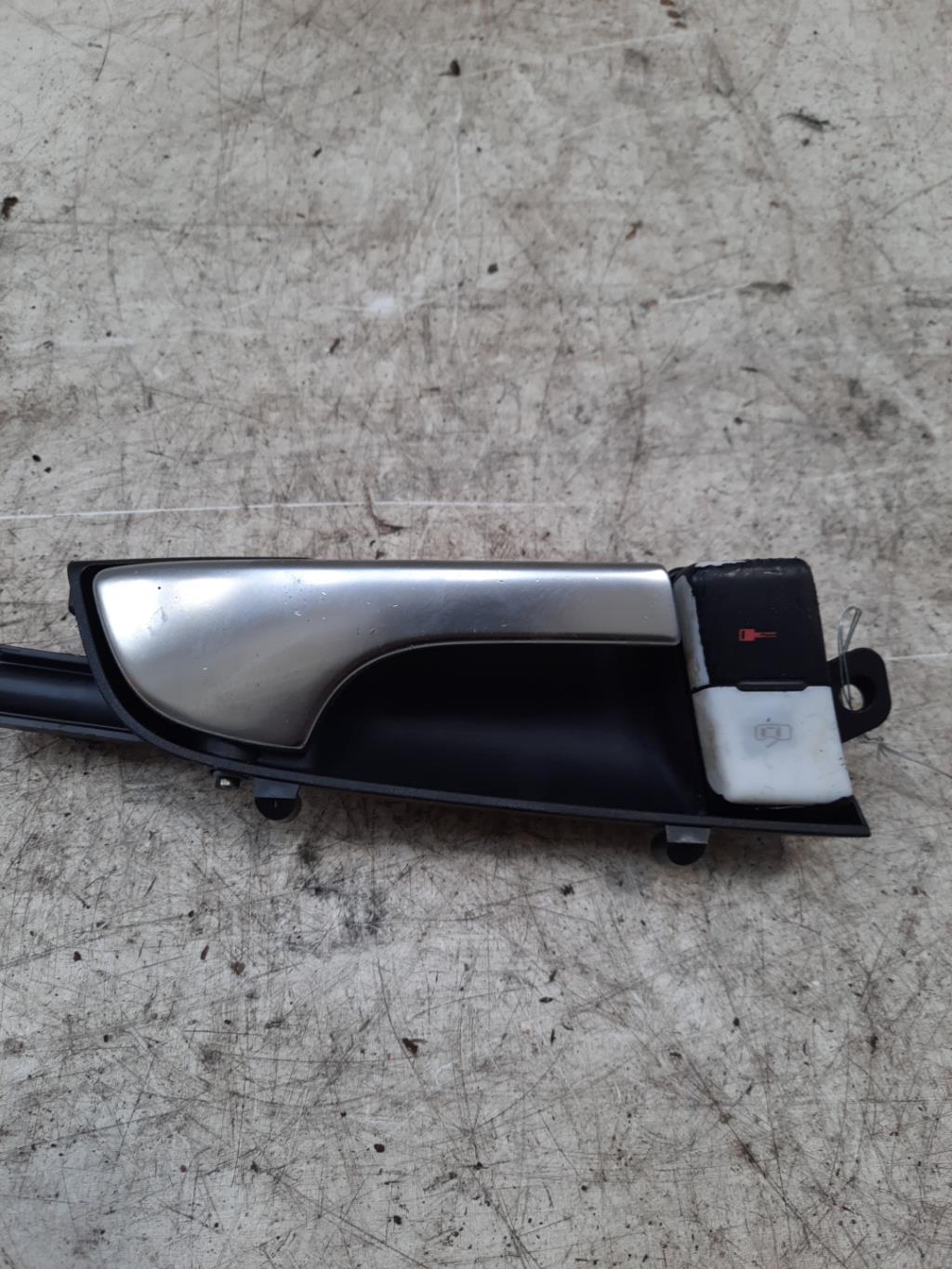 Maniglia interna anteriore destra AUDI A3 2 PHASE 1 Gasolina - 1