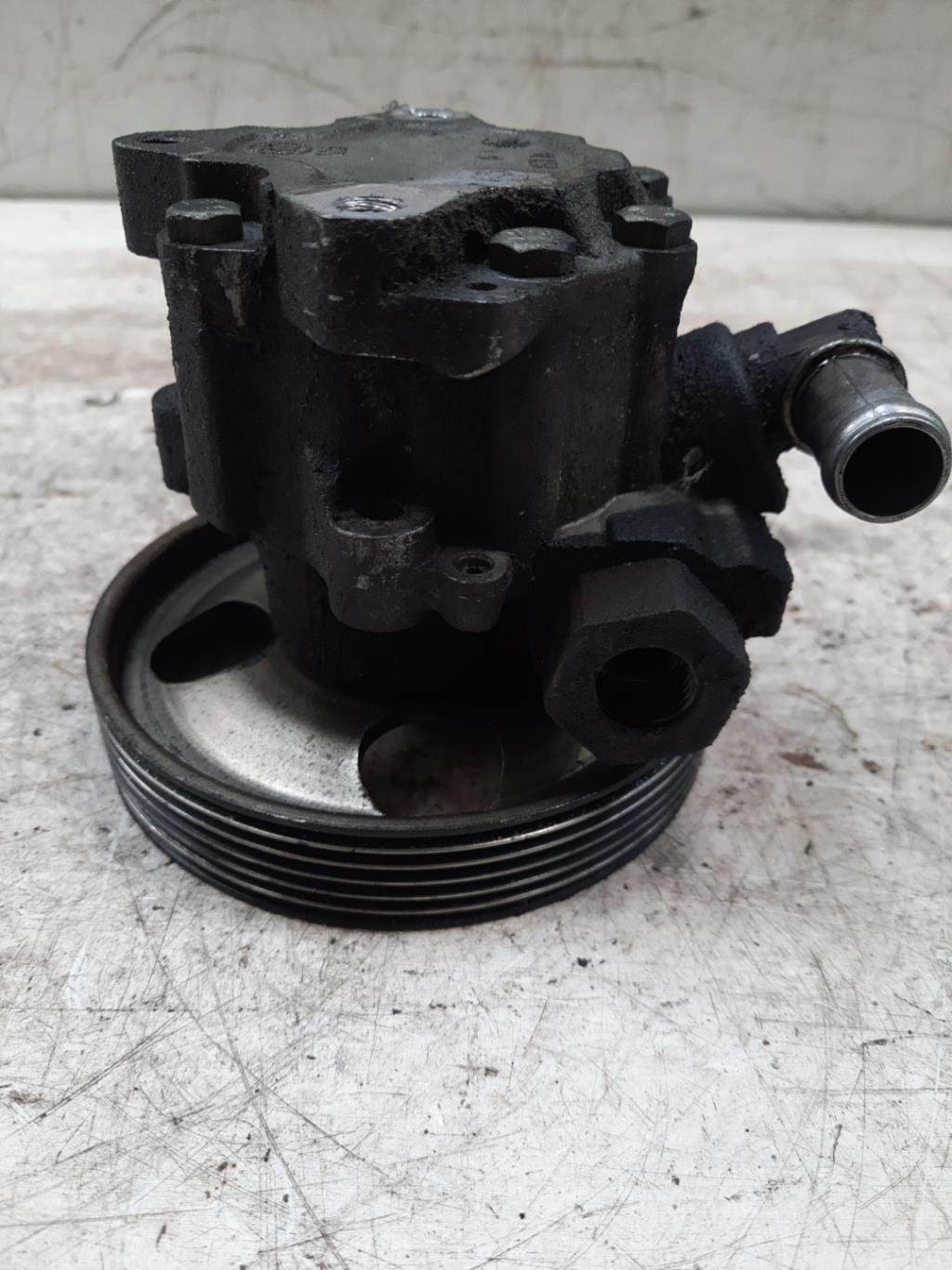 Pompe de direction PEUGEOT 807 Diesel - 1
