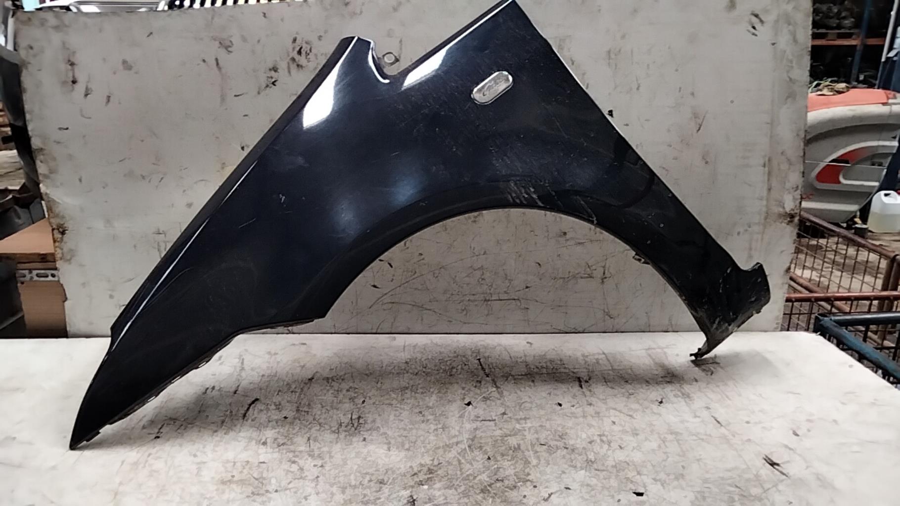 Parafango anteriore sinistro FORD C-MAX 1 PHASE 1 Gasolina - 1