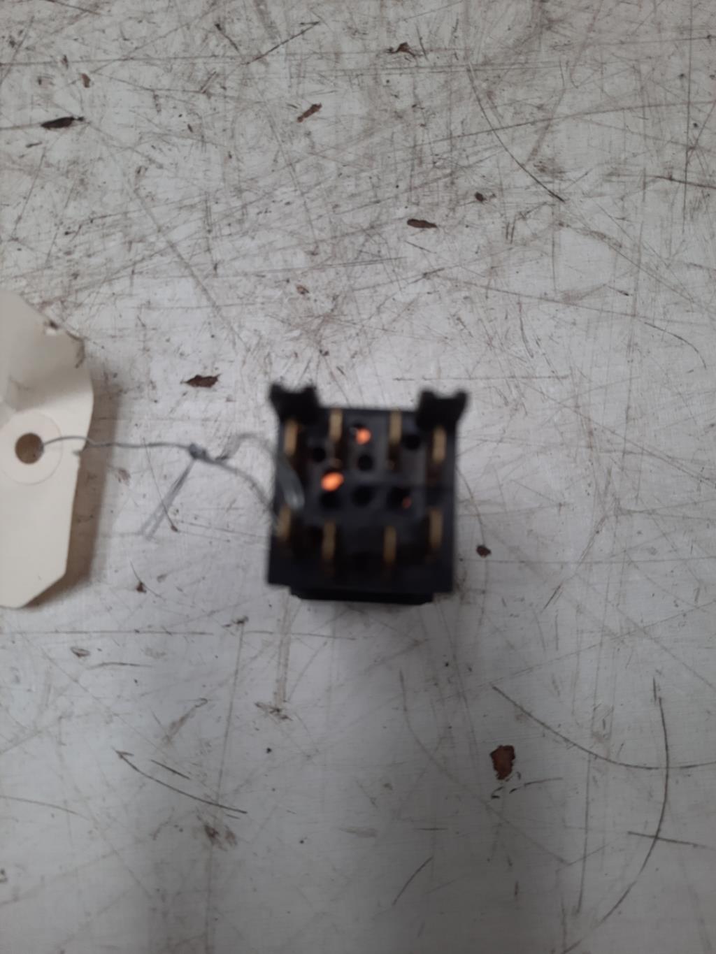 Bouton de warning CITROEN AX PHASE 1 Diesel - 1