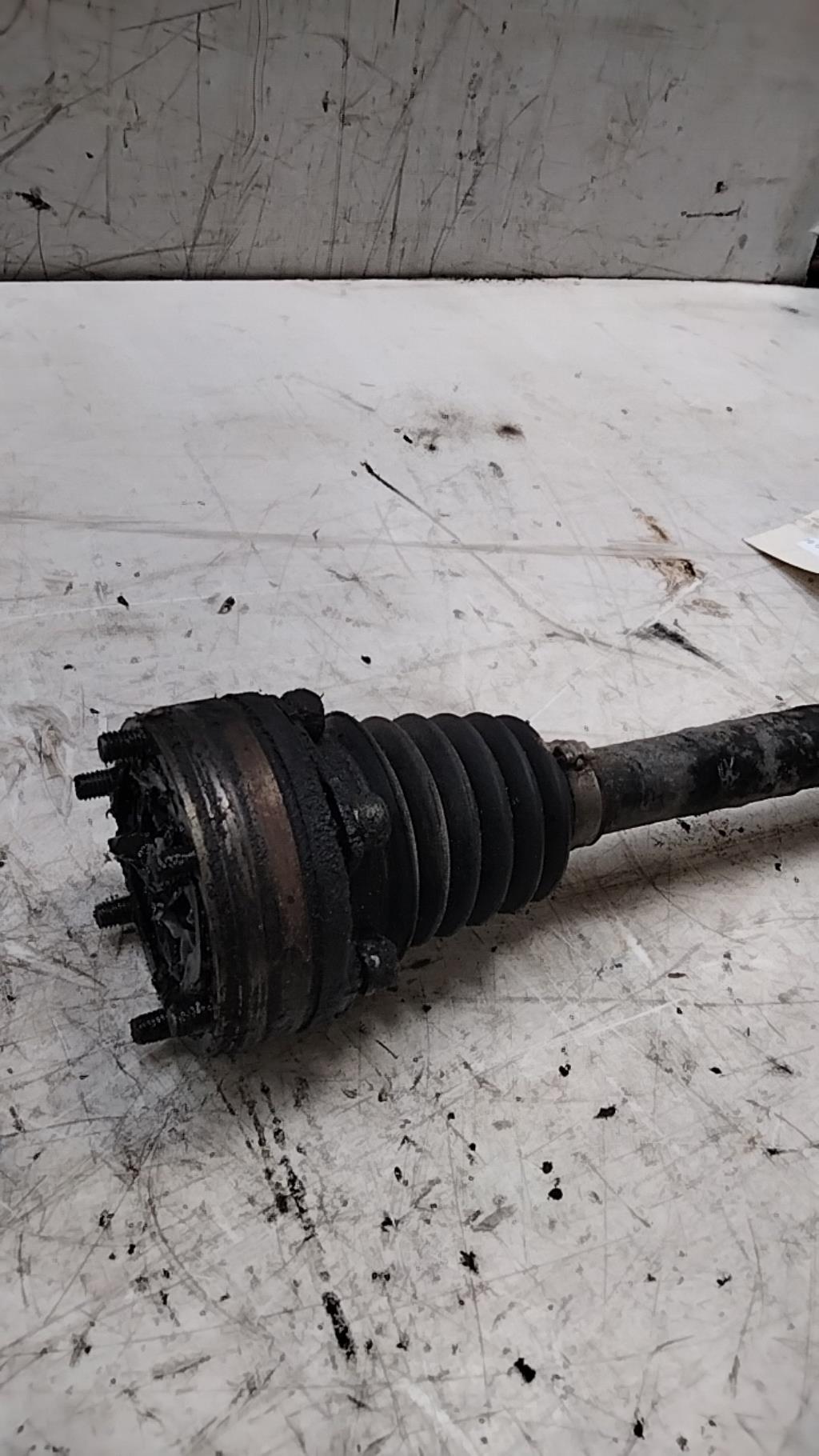 Giunto cardanico albero di trasmissione sinistro VOLKSWAGEN POLO 3 PHASE 2 Diésel - 1
