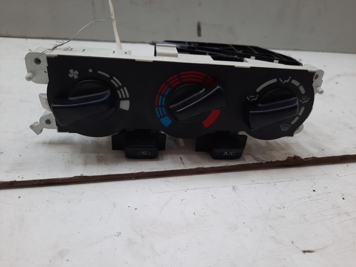 Commande chauffage NISSAN PRIMERA 2 PHASE 1 Diesel - 1