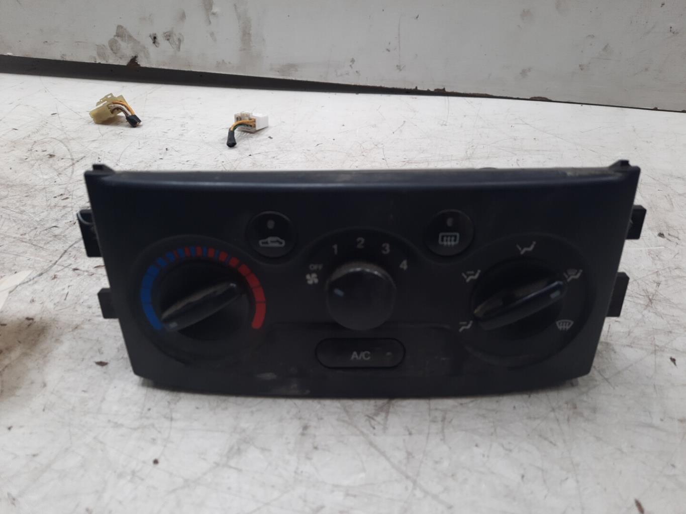 Commande chauffage DAEWOO KALOS Essence - 1