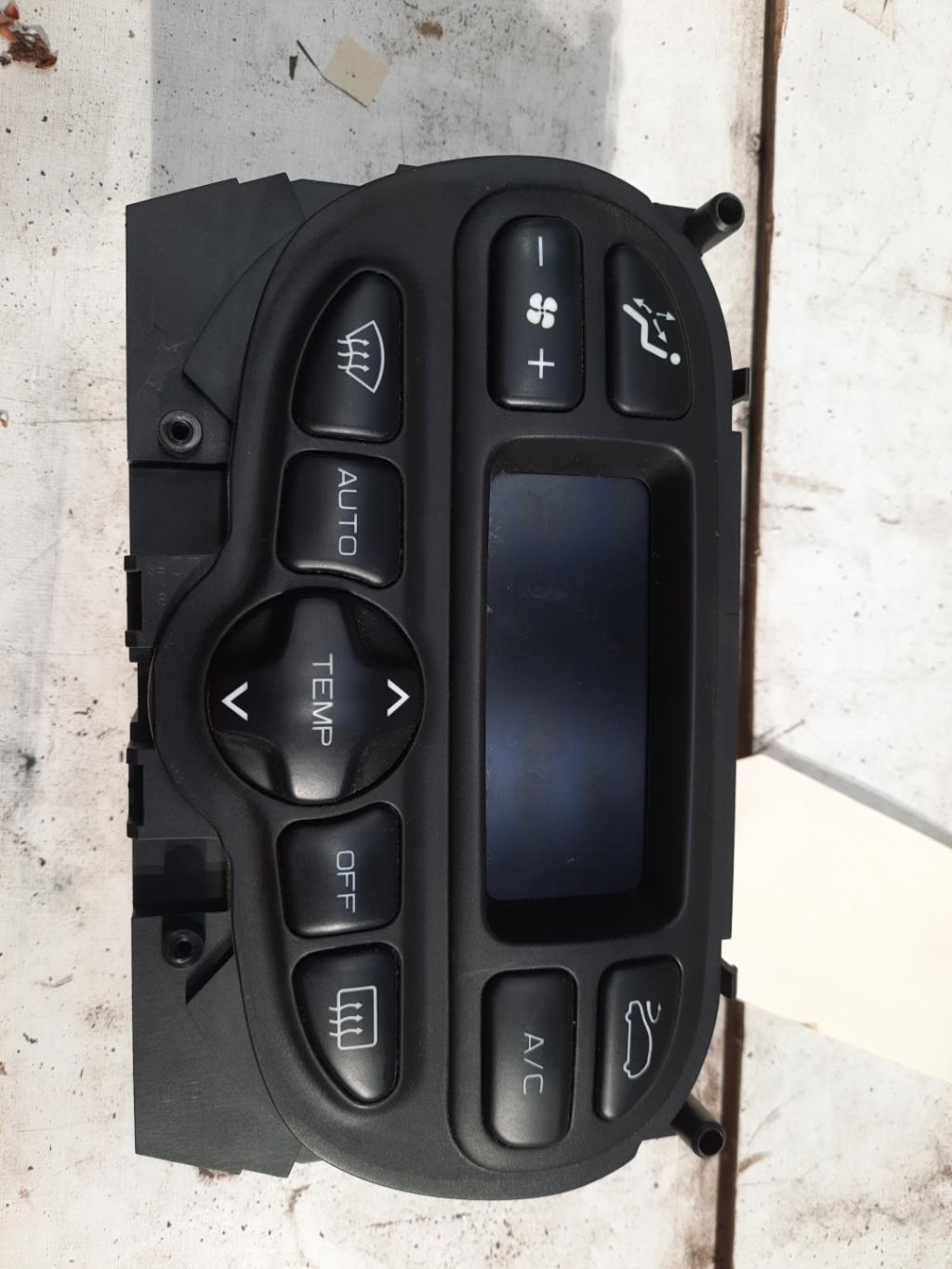 Commande chauffage PEUGEOT 307 PHASE 1 Essence - 1