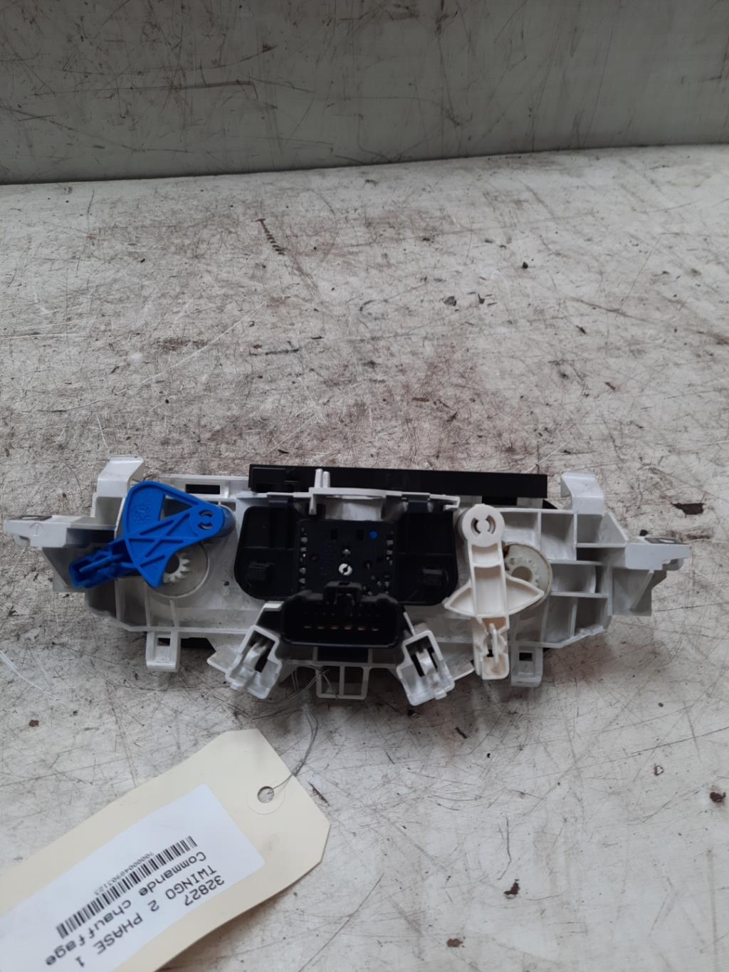 Commande chauffage RENAULT TWINGO 2 PHASE 1 Essence - 1
