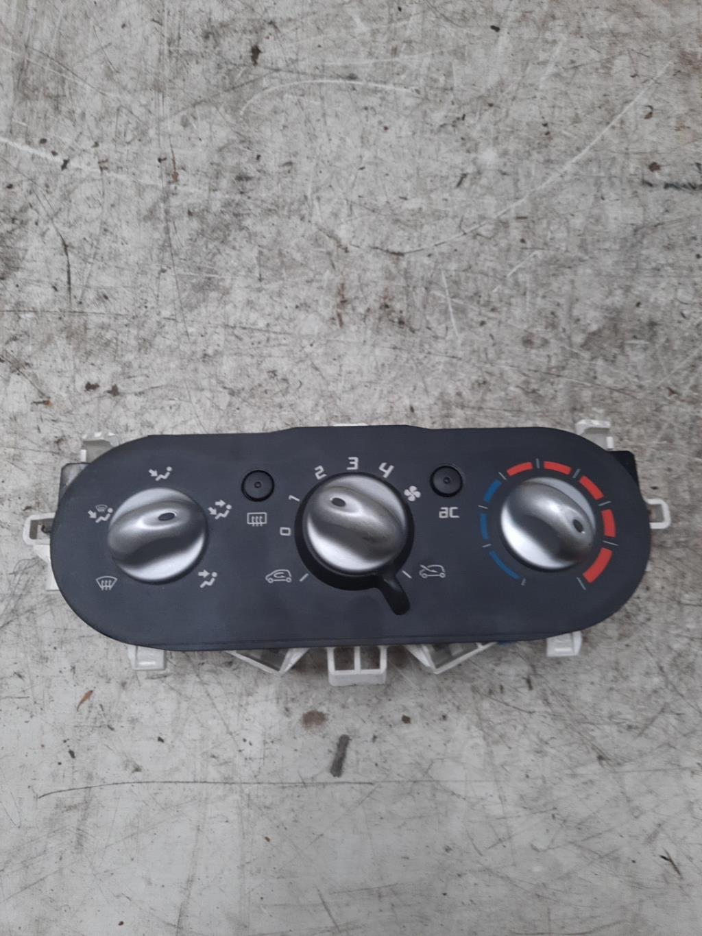 Commande chauffage RENAULT TWINGO 2 PHASE 1 Diesel - 1
