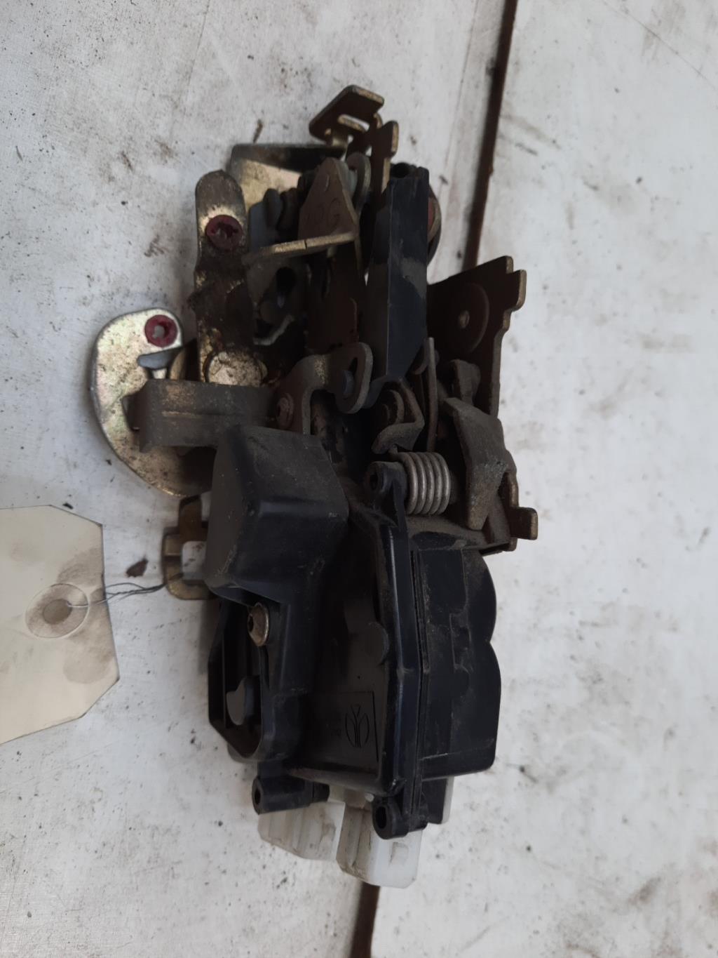 Chiusura centralizzata posteriore sinistra PEUGEOT 605 PHASE 1 Diésel - 1