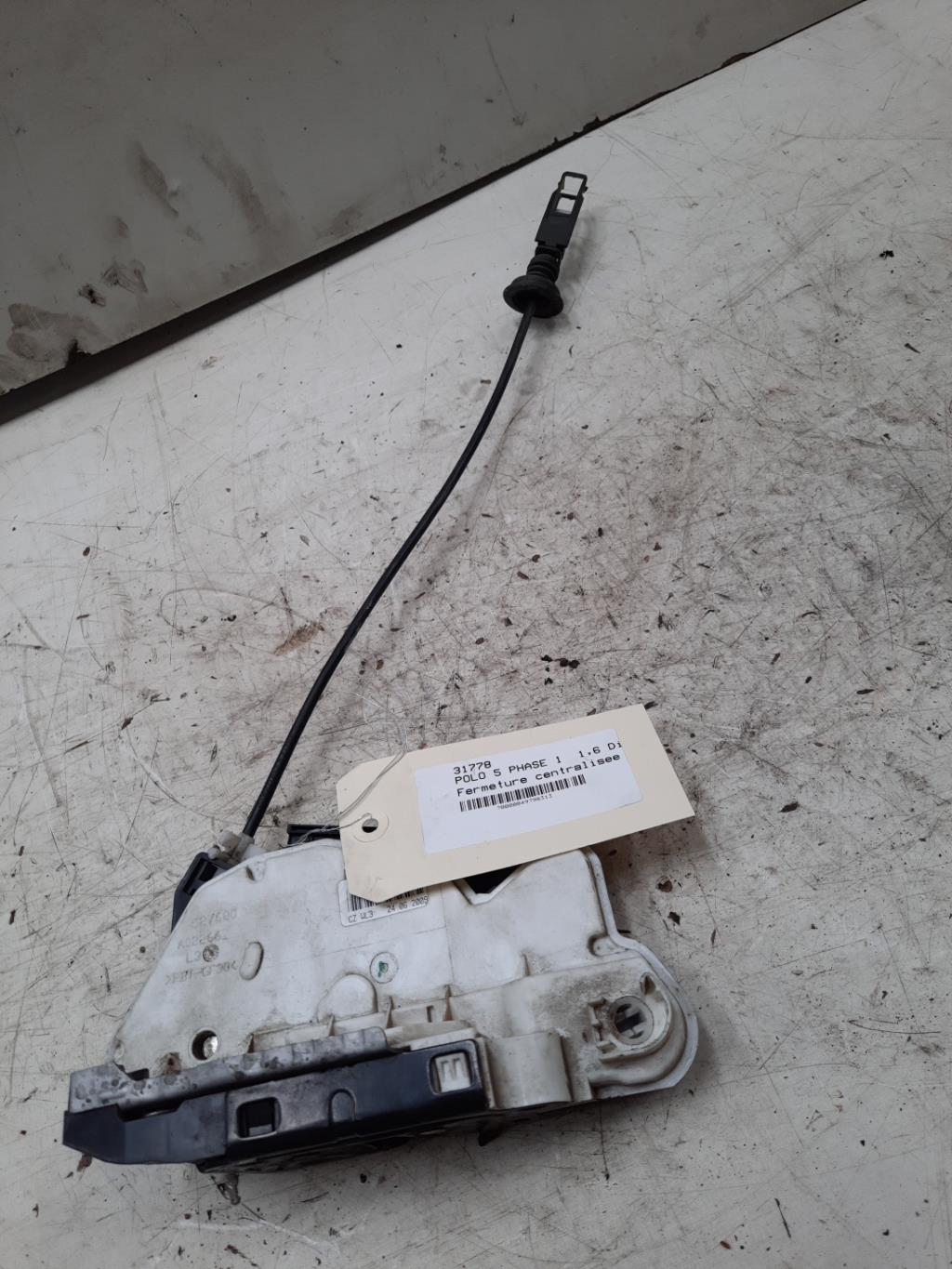 Chiusura centralizzata anteriore sinistra VOLKSWAGEN POLO 5 PHASE 1 Diésel - 1