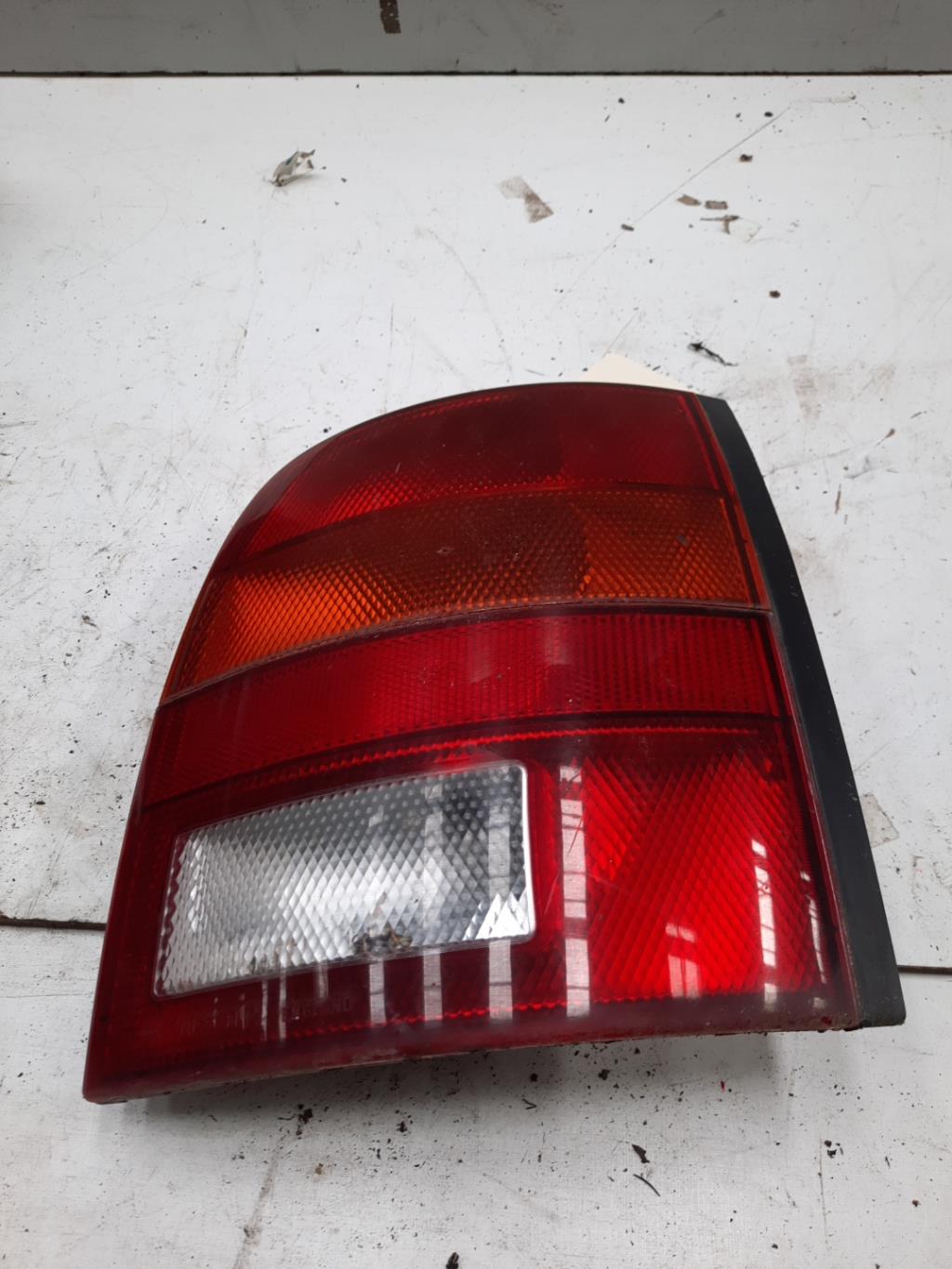 Fanale posteriore principale destro (luci) NISSAN MICRA 2 PHASE 1 Gasolina - 1