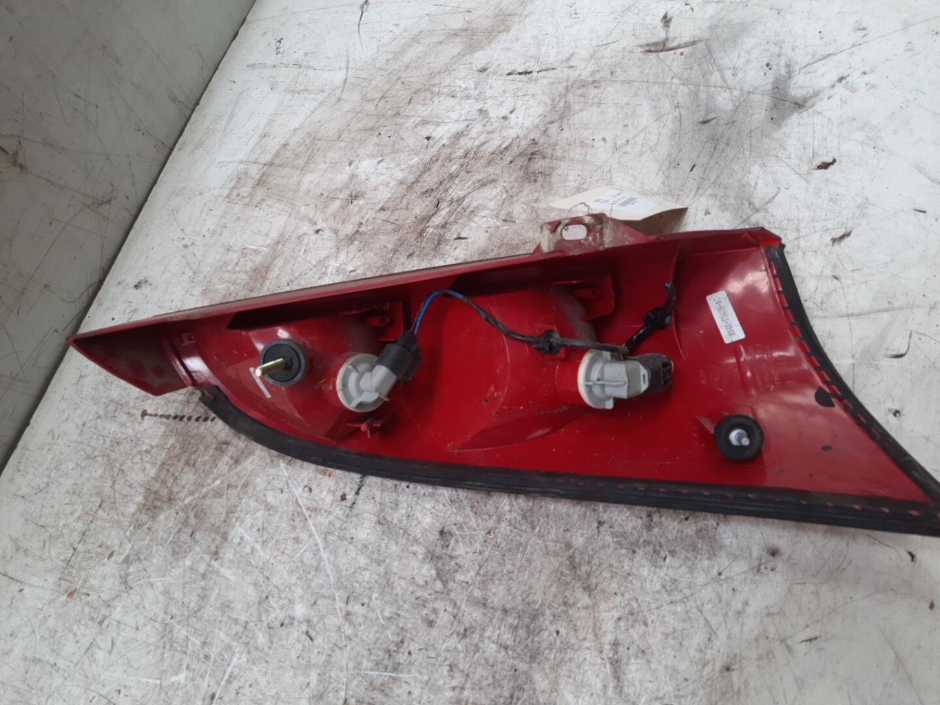 Fanale posteriore principale sinistro (luci) FORD FOCUS 1 Gasolina - 1