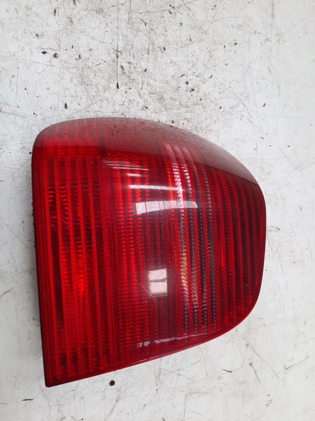 Fanale posteriore principale sinistro (luci) VOLKSWAGEN POLO 3 PHASE 2 Diésel - 1