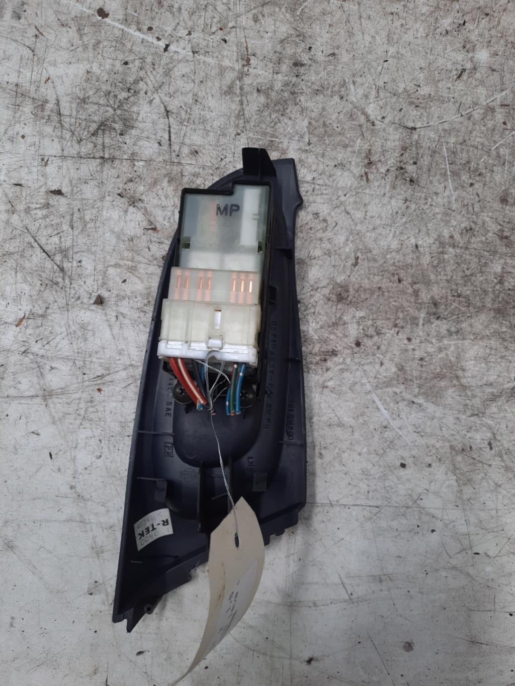 Interruttore alzacristalli NISSAN ALMERA 2 PHASE 2 Gasolina - 1