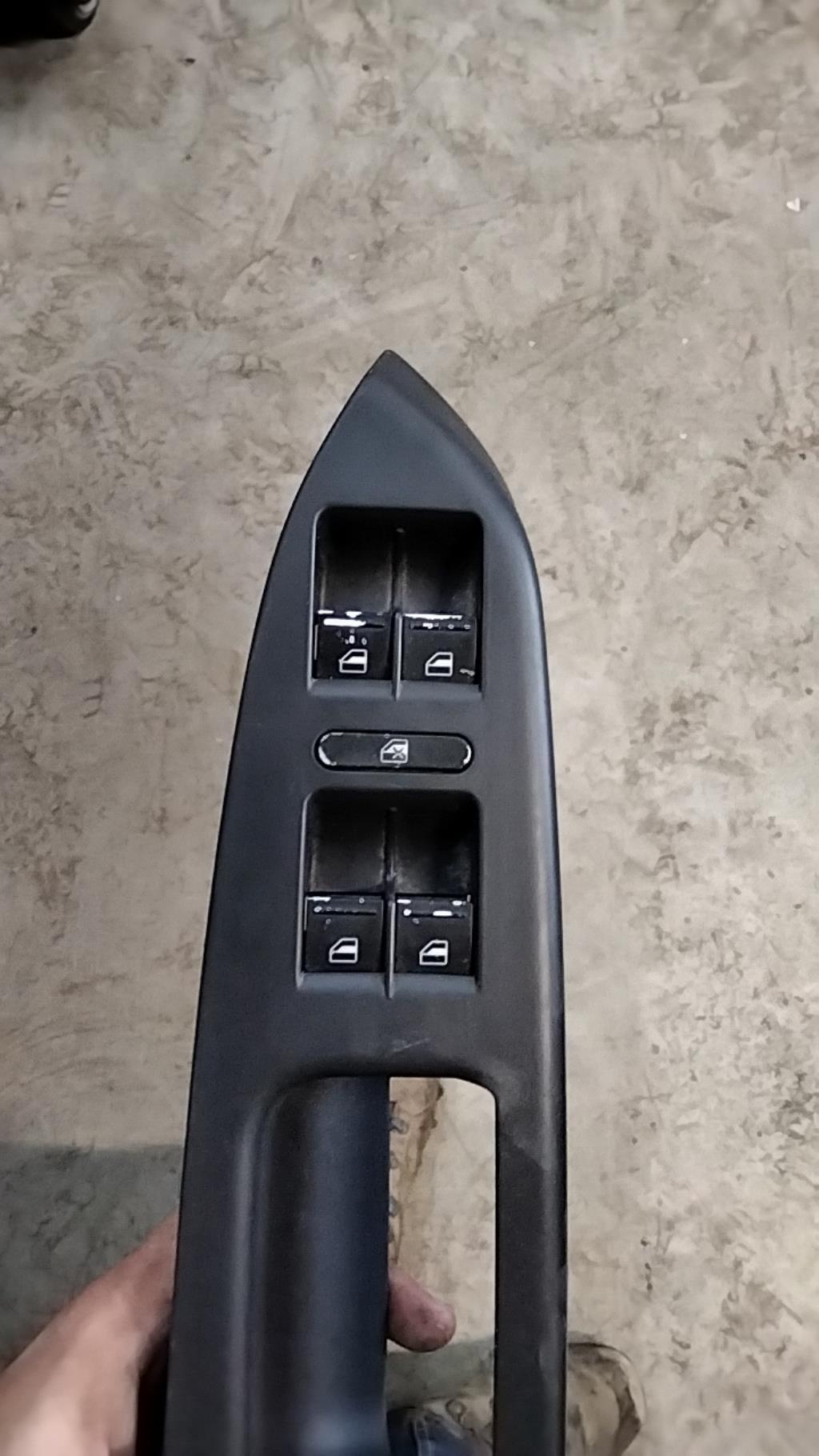 Interruttore lavacristalli anteriore sinistro VOLKSWAGEN TOURAN 1 PHASE 1 Diésel - 1