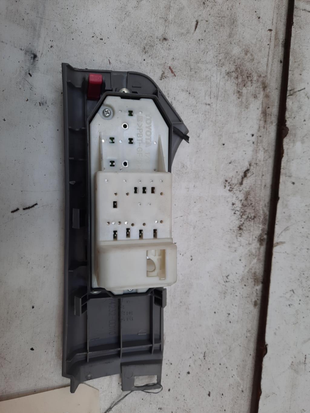 Interruttore lavacristalli anteriore sinistro TOYOTA YARIS 2 PHASE 1 Gasolina - 1