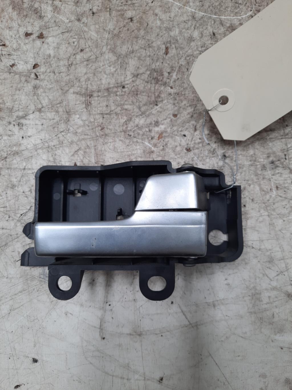 Maniglia interna posteriore destra FORD C-MAX 1 PHASE 1 Gasolina - 1