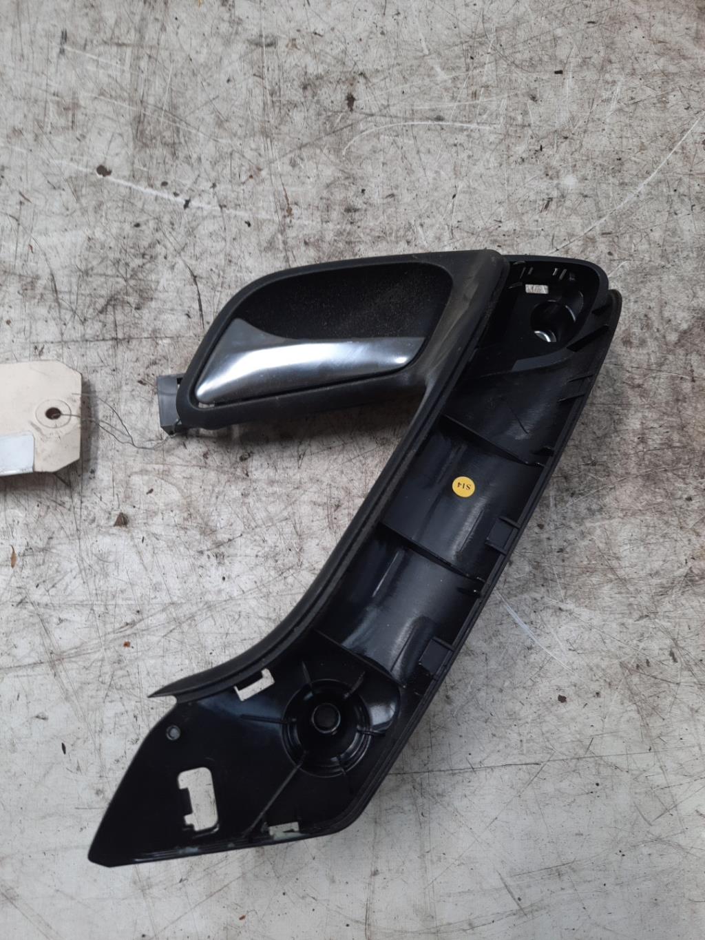 Maniglia interna posteriore sinistra VOLKSWAGEN POLO 5 PHASE 1 Diésel - 1