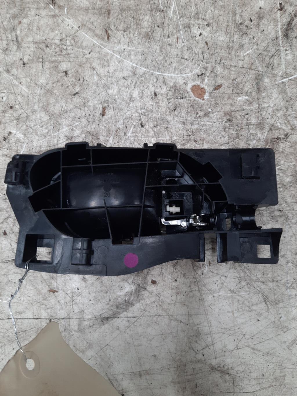 Maniglia interna anteriore sinistra PEUGEOT 3008 1 PHASE 1 Diésel - 1