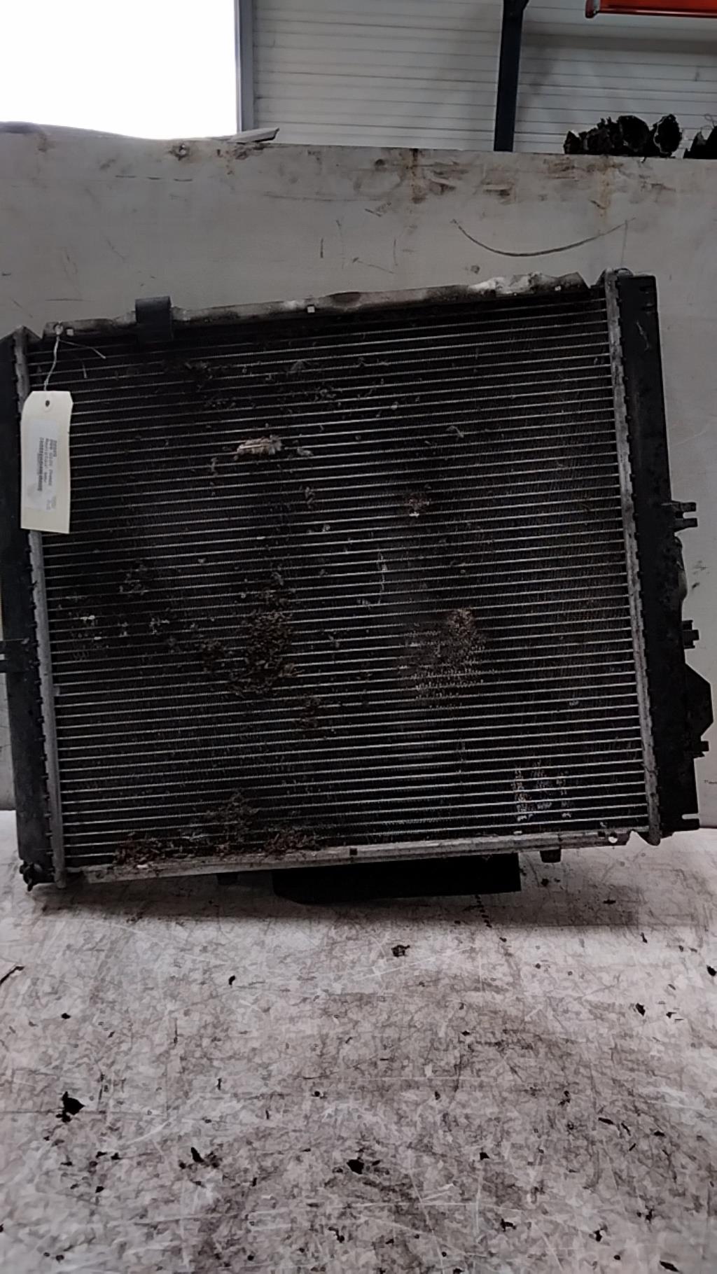 Radiateur eau MERCEDES 260 W124 PHASE 1 Essence - 1