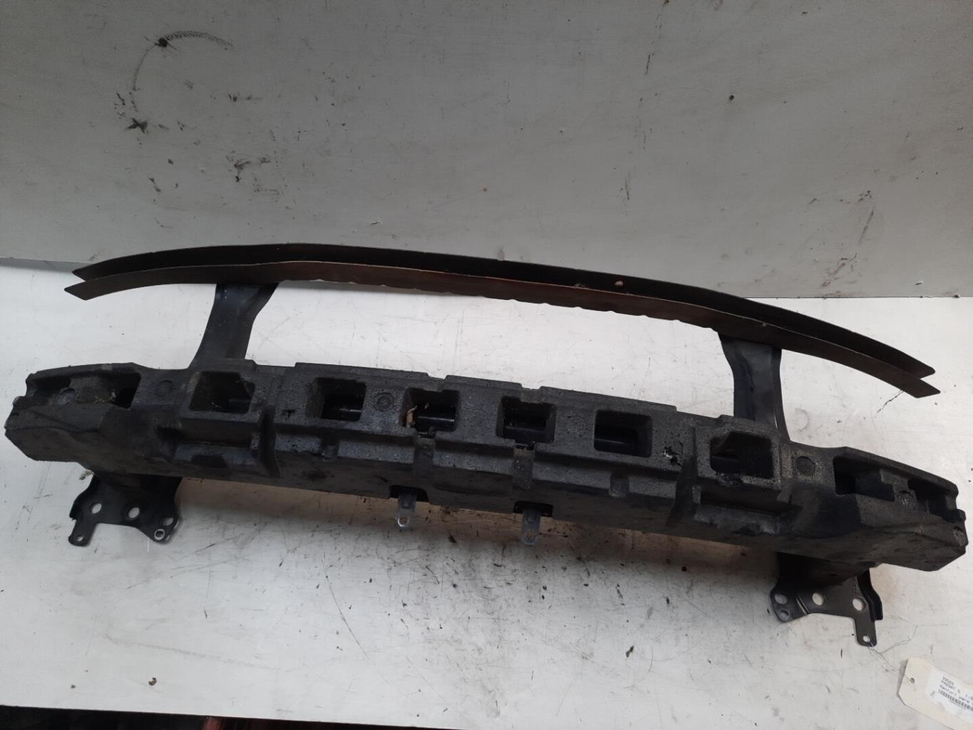 Traversa rinforzo paraurti anteriore VOLKSWAGEN PASSAT 5 Diésel - 1