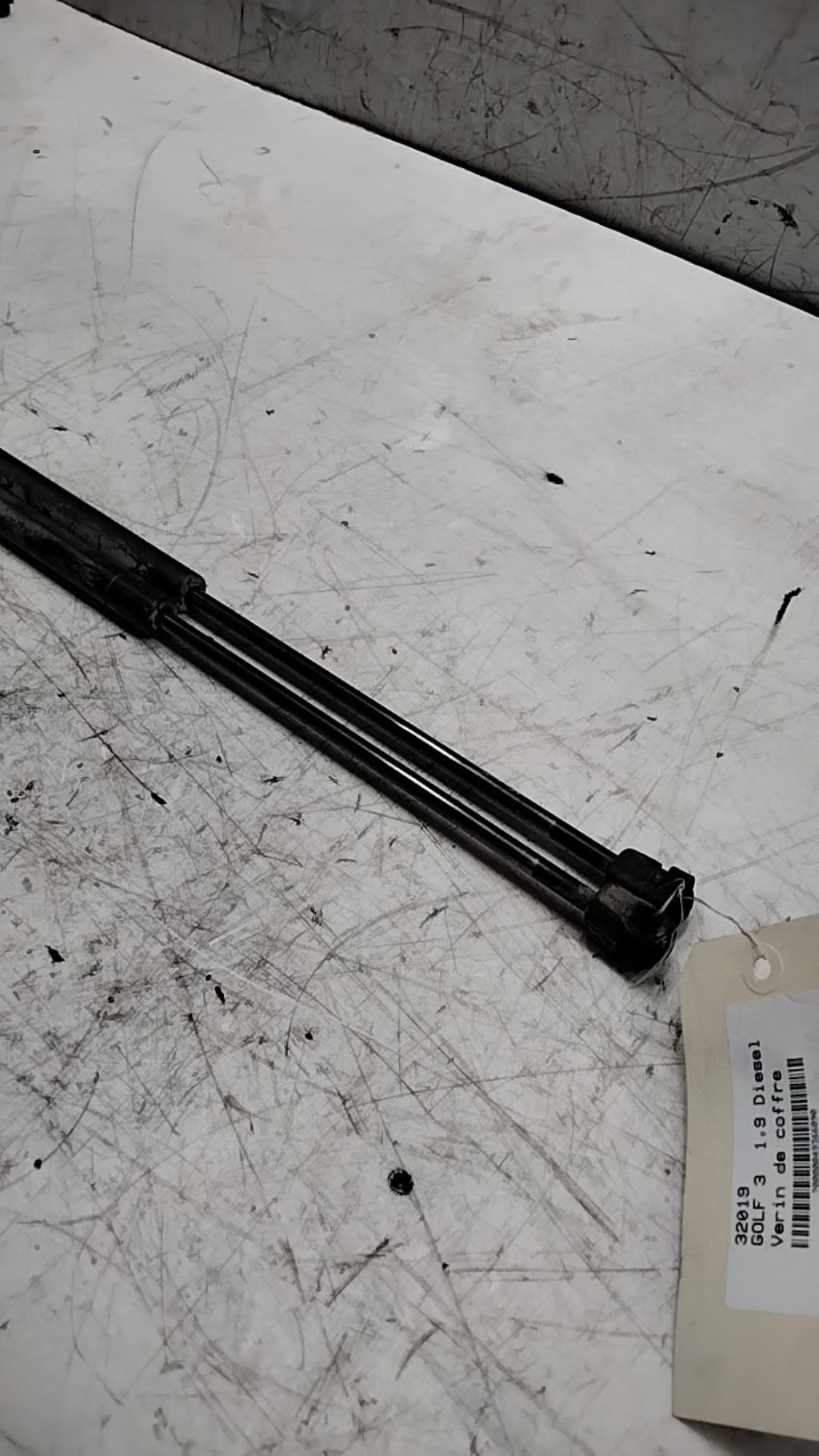 Molla a gas bagagliaio VOLKSWAGEN GOLF 3 Diésel - 1
