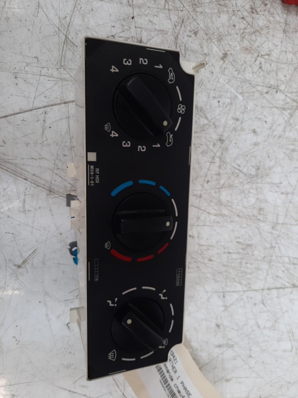 Commande chauffage PEUGEOT PARTNER 1 PHASE 2 Essence - 1