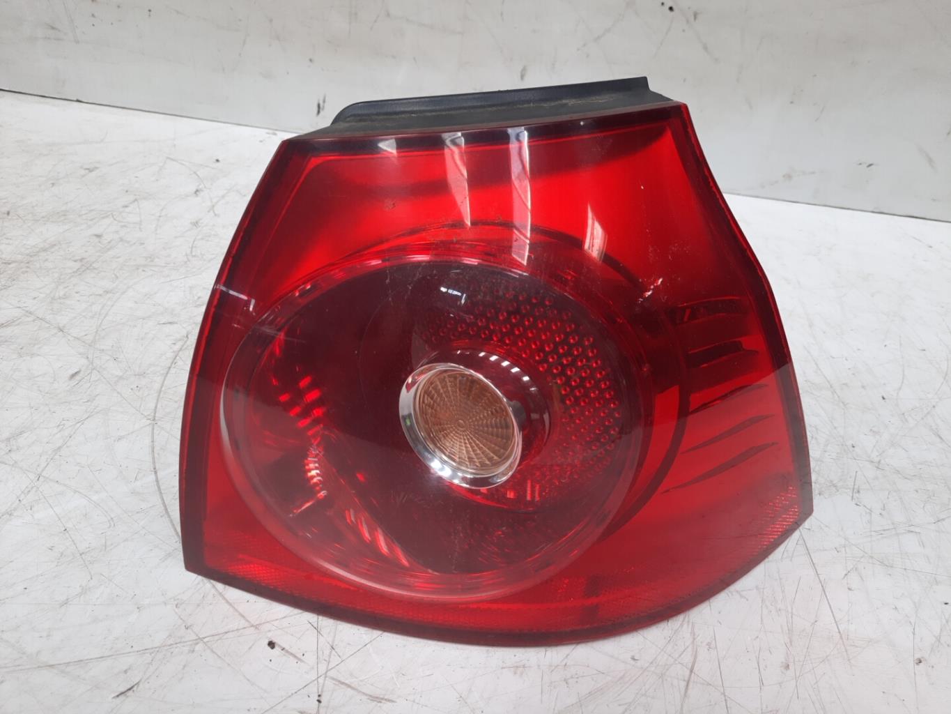 Fanale posteriore principale destro (luci) VOLKSWAGEN GOLF 5 Diésel - 1