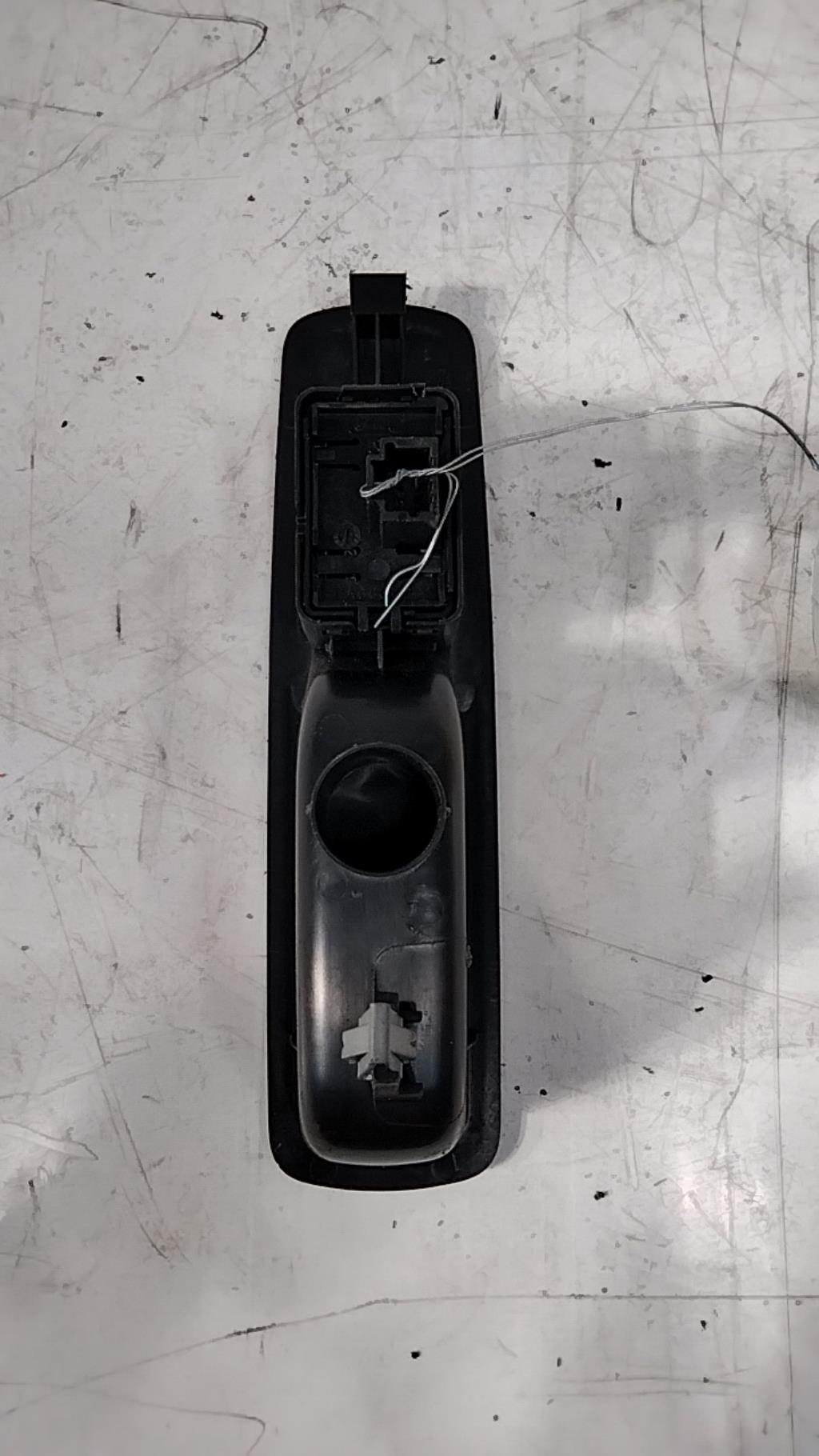Interruttore lavacristalli posteriore destro RENAULT SCENIC 3 PHASE 1 Diésel - 1