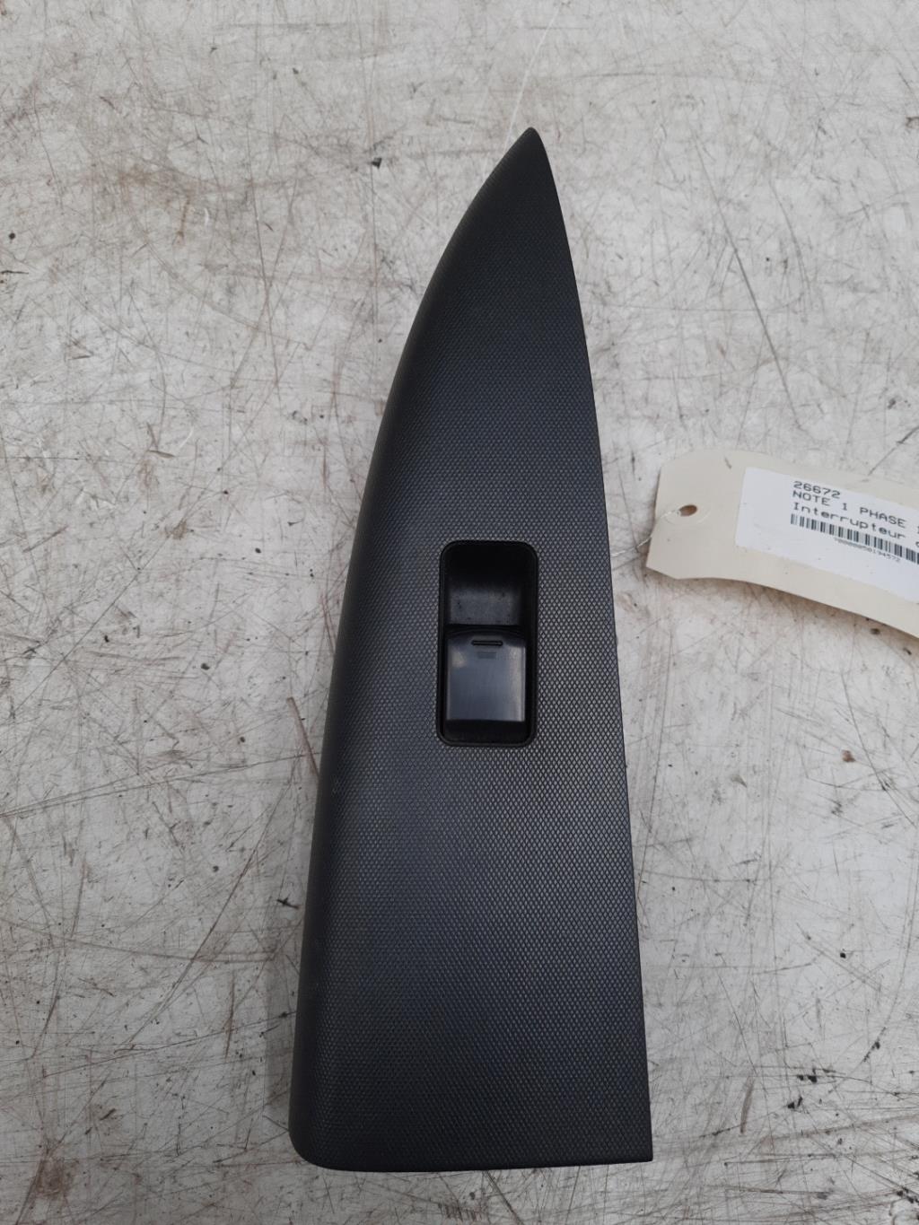 Interruttore lavacristalli posteriore destro NISSAN NOTE 1 PHASE 1 Diésel - 1