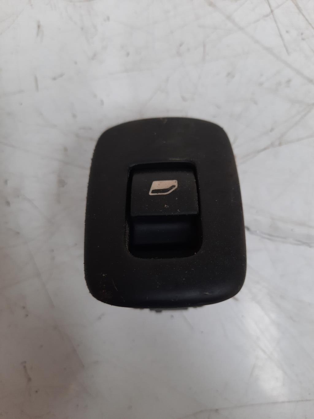 Interruttore lavacristalli posteriore destro CITROEN C3 2 PHASE 1 Diésel - 1
