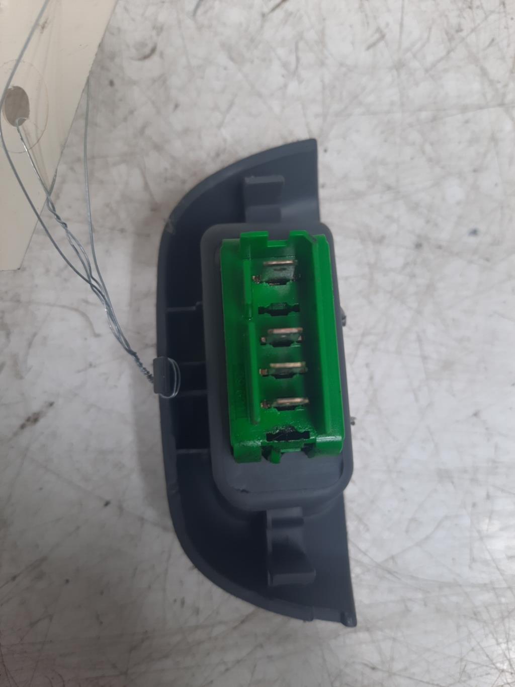 Interruttore lavacristalli anteriore destro TOYOTA AYGO 1 PHASE 2 Gasolina - 1