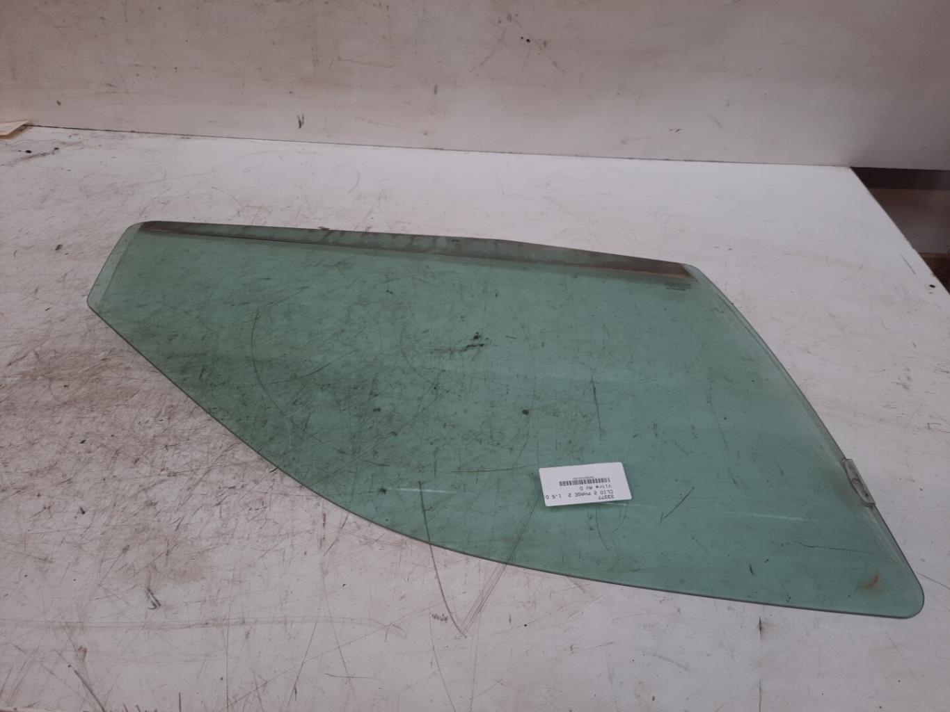 Vitre avant droit RENAULT CLIO 2 PHASE 2 Diesel - 1