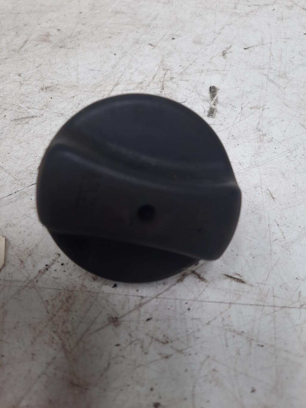 Bouchon de carburant BMW SERIE 3 E46 PHASE 2 Diesel - 1