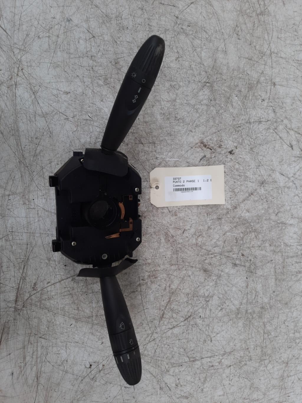 Commodo FIAT PUNTO 2 PHASE 1 Essence - 1
