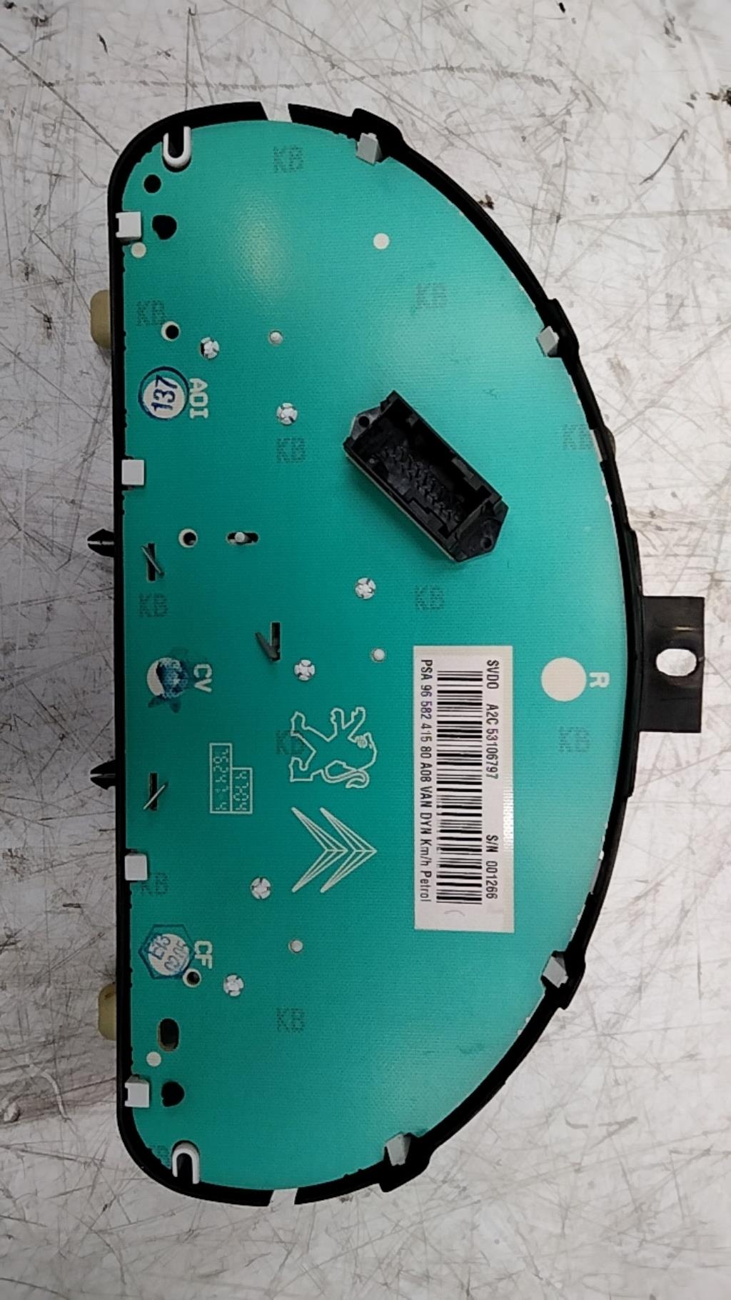 Compteur PEUGEOT 1007 Essence - 1