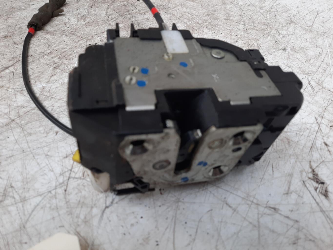 Chiusura centralizzata anteriore sinistra NISSAN NOTE 1 PHASE 1 Diésel - 1