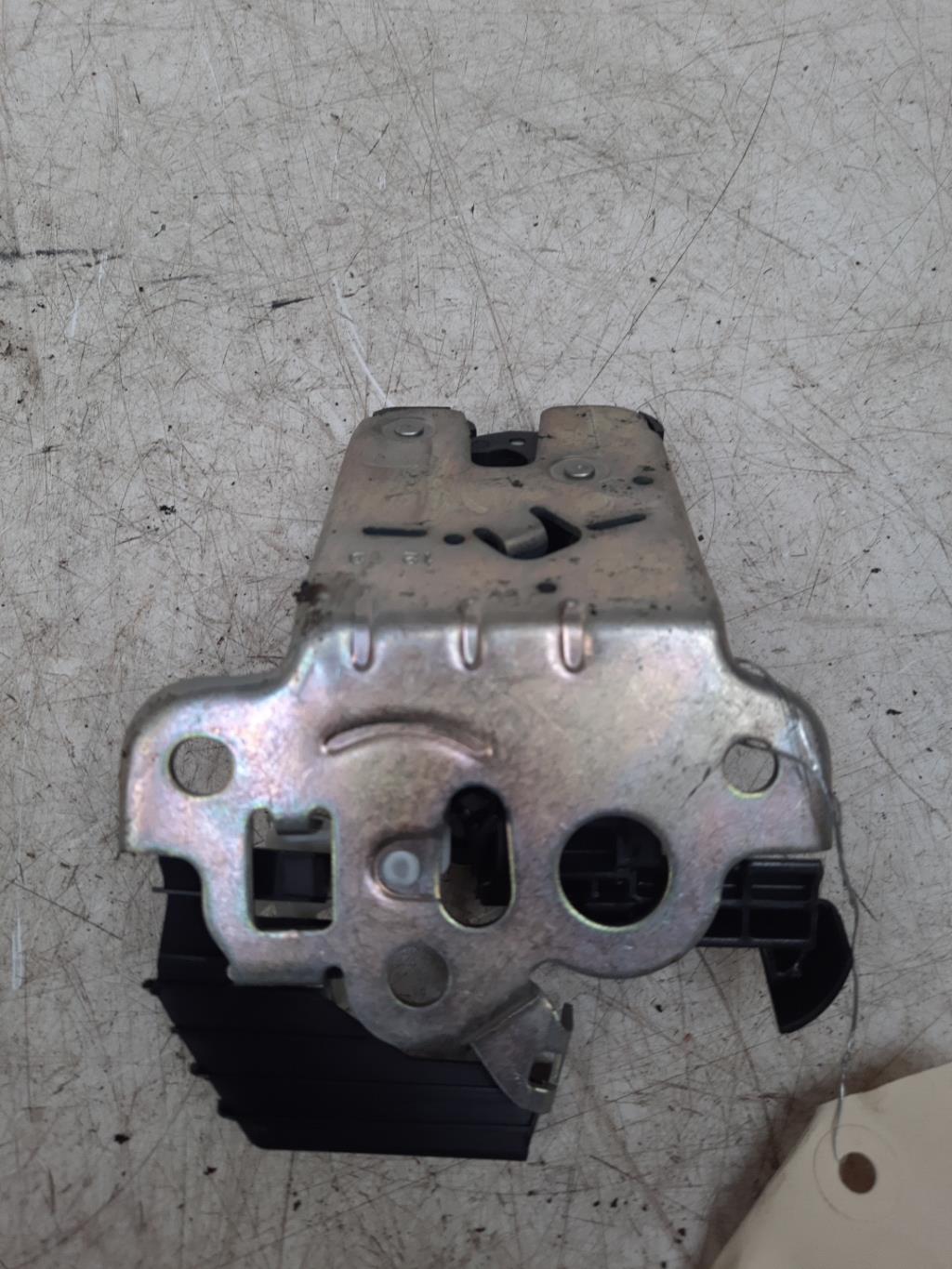 Chiusura centralizzata bagagliaio SEAT TOLEDO 4 Diésel - 1