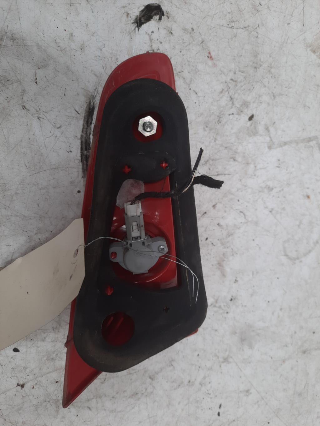 Fanale posteriore principale destro (luci) ALFA ROMEO 147 PHASE 2 Diésel - 1