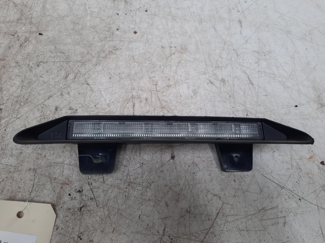 Feu arriere stop central RENAULT TWINGO 3 Essence - 1