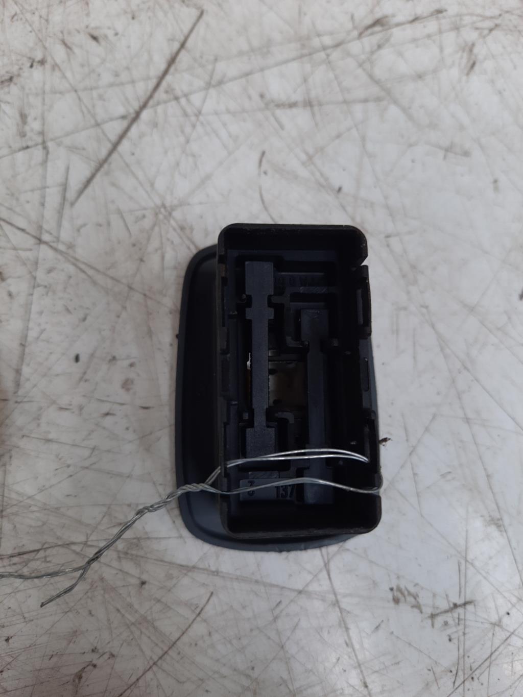 Interruttore lavacristalli posteriore destro CITROEN C5 1 PHASE 2 BREAK Gasolina - 1