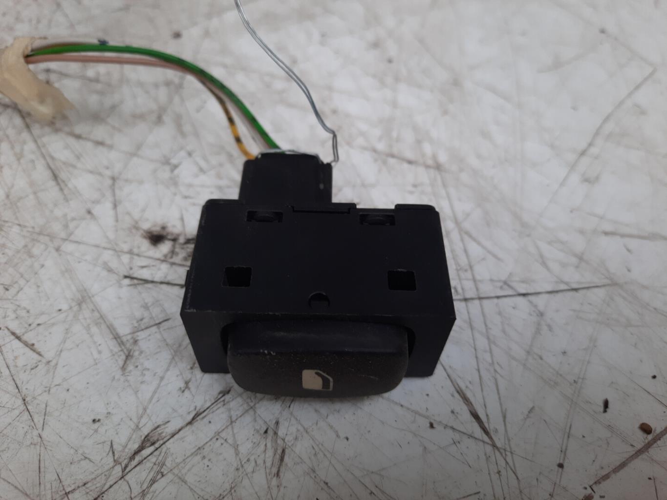 Interruttore lavacristalli posteriore destro PEUGEOT 307 PHASE 1 Gasolina - 1