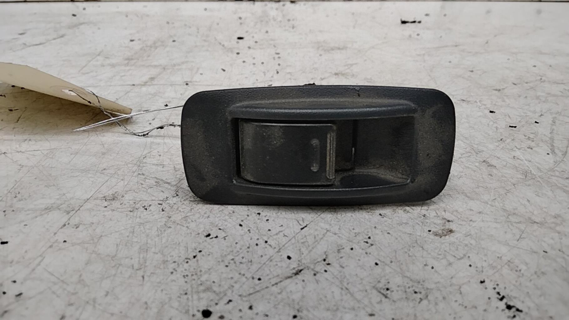Interruttore lavacristalli posteriore sinistro TOYOTA RAV4 2 PHASE 2 Diésel - 1