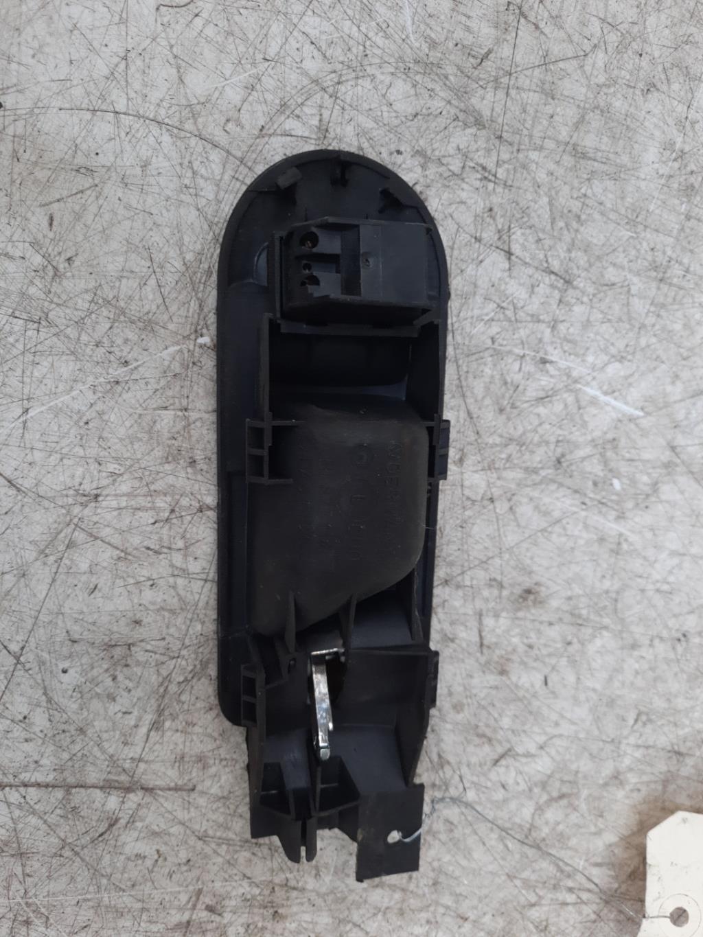 Interruttore lavacristalli anteriore destro VOLKSWAGEN PASSAT 4 PHASE 1 BREAK Diésel - 1