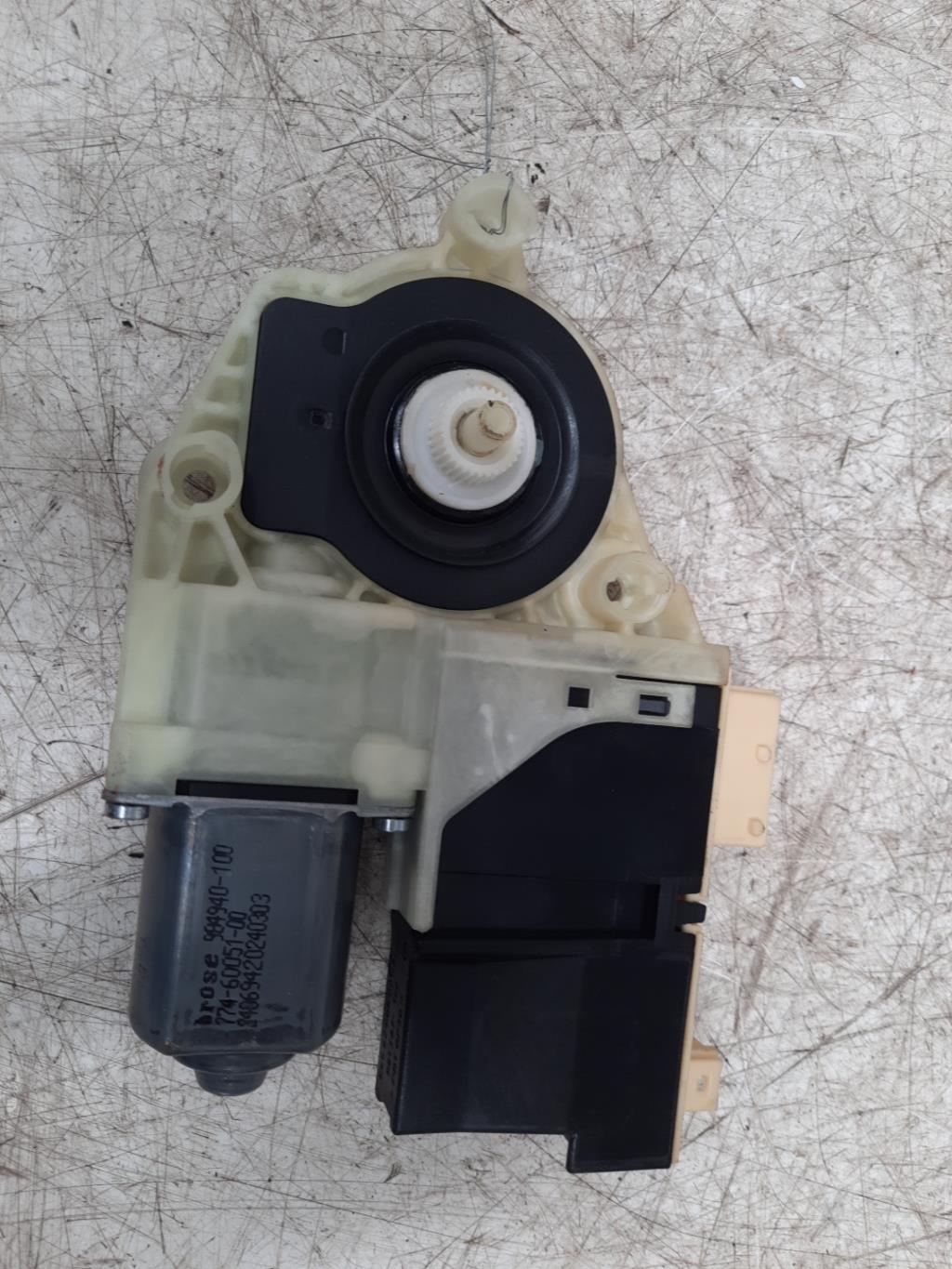 Motore alzacristalli anteriore destro CITROEN C4 1 PHASE 2 Diésel - 1