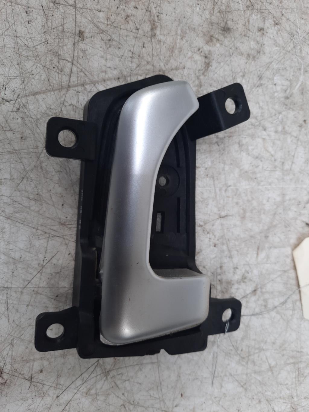 Maniglia interna posteriore destra KIA SPORTAGE 3 PHASE 1 Diésel - 1