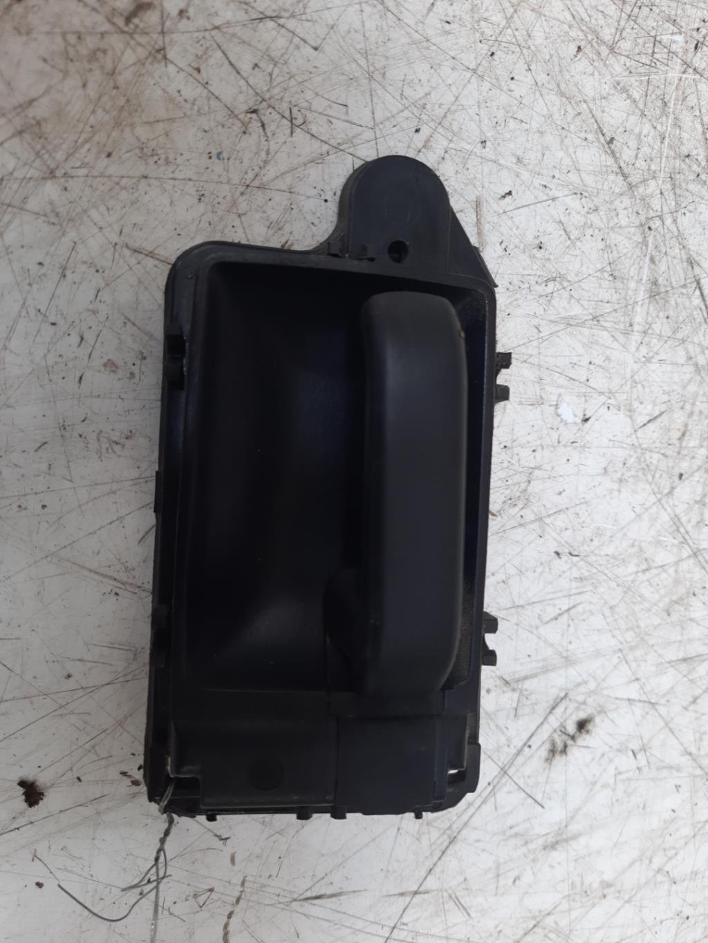 Maniglia interna posteriore sinistra PEUGEOT 106 PHASE 1 Gasolina - 1