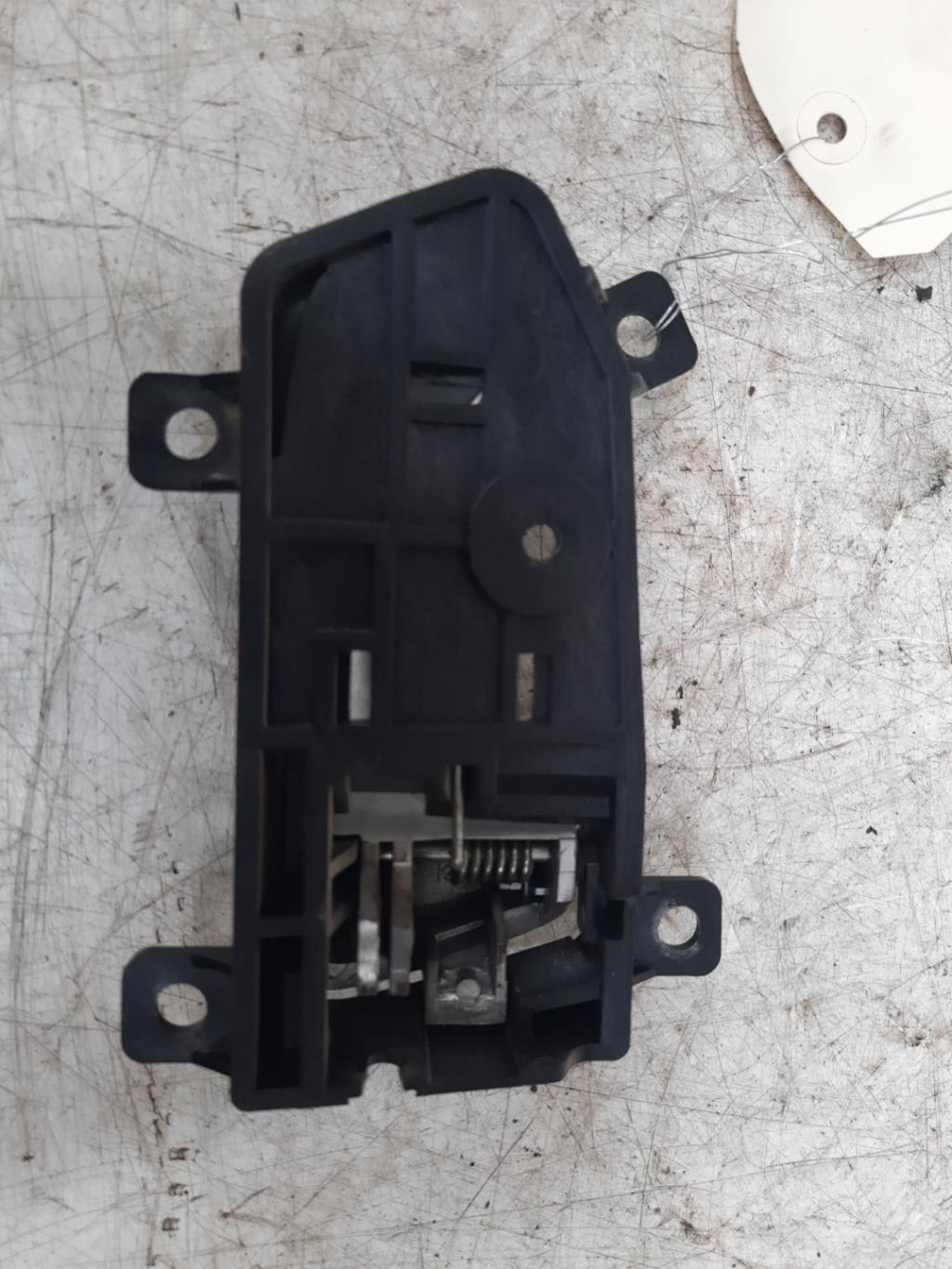 Maniglia interna anteriore sinistra KIA SPORTAGE 3 PHASE 1 Diésel - 1
